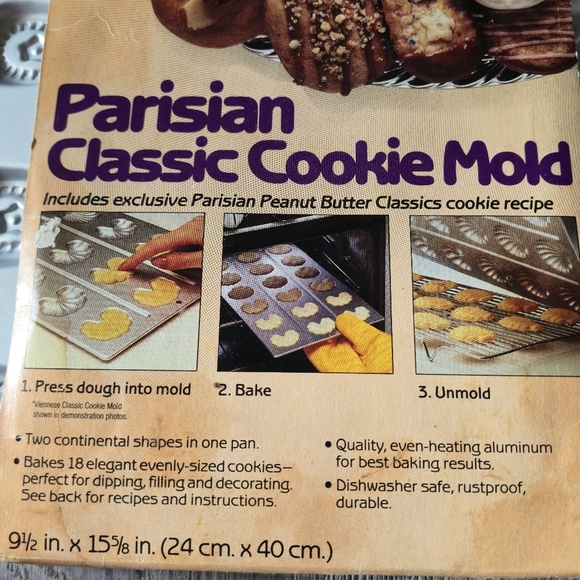 Parisian Classic 1984 Wilton Cookie Mold - Vintage Aluminum Pan - Picture 9 of 9